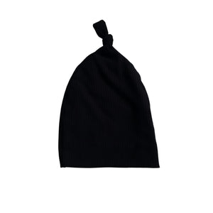 Black Ribbed Knot Hat