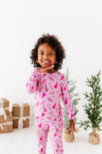 Load image into Gallery viewer, Pink Pine Tree Two-Piece Long Set
