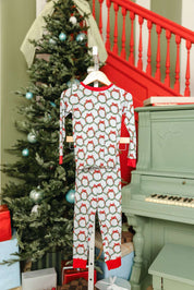 LPC X Tiffany Houghton Wreaths and Ribbons Two Piece Pajama Set