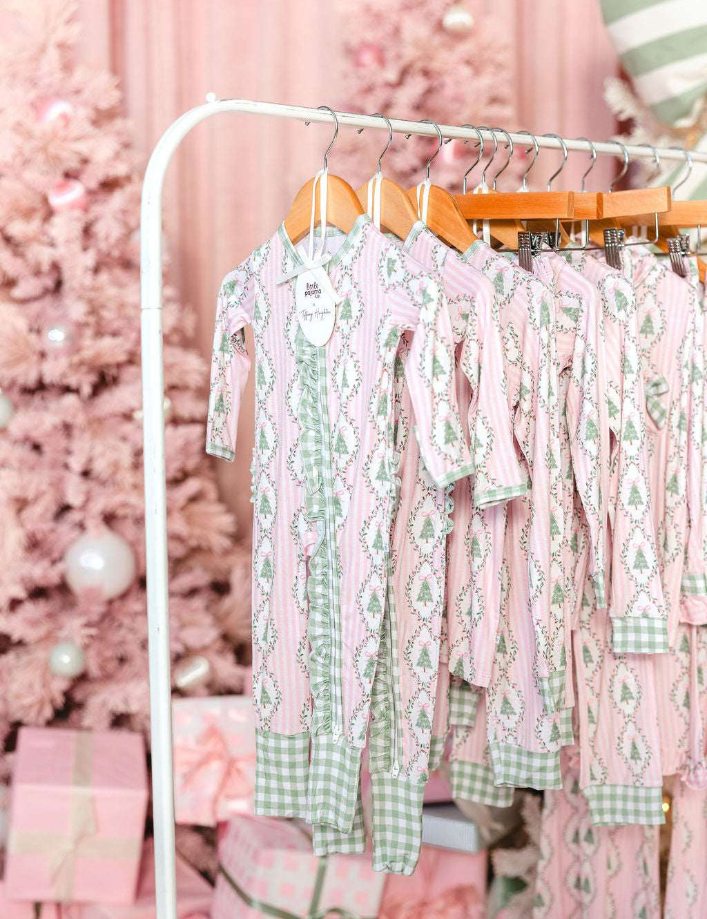 LPC X Tiffany Houghton Bow-Ho-Ho Plush Blanket