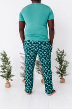 Load image into Gallery viewer, Green Pine Tree Mens Set
