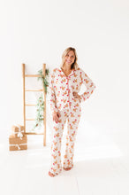 Load image into Gallery viewer, Santa Bear Women’s Flare Set
