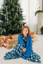 Load image into Gallery viewer, Nativity Plush Blanket
