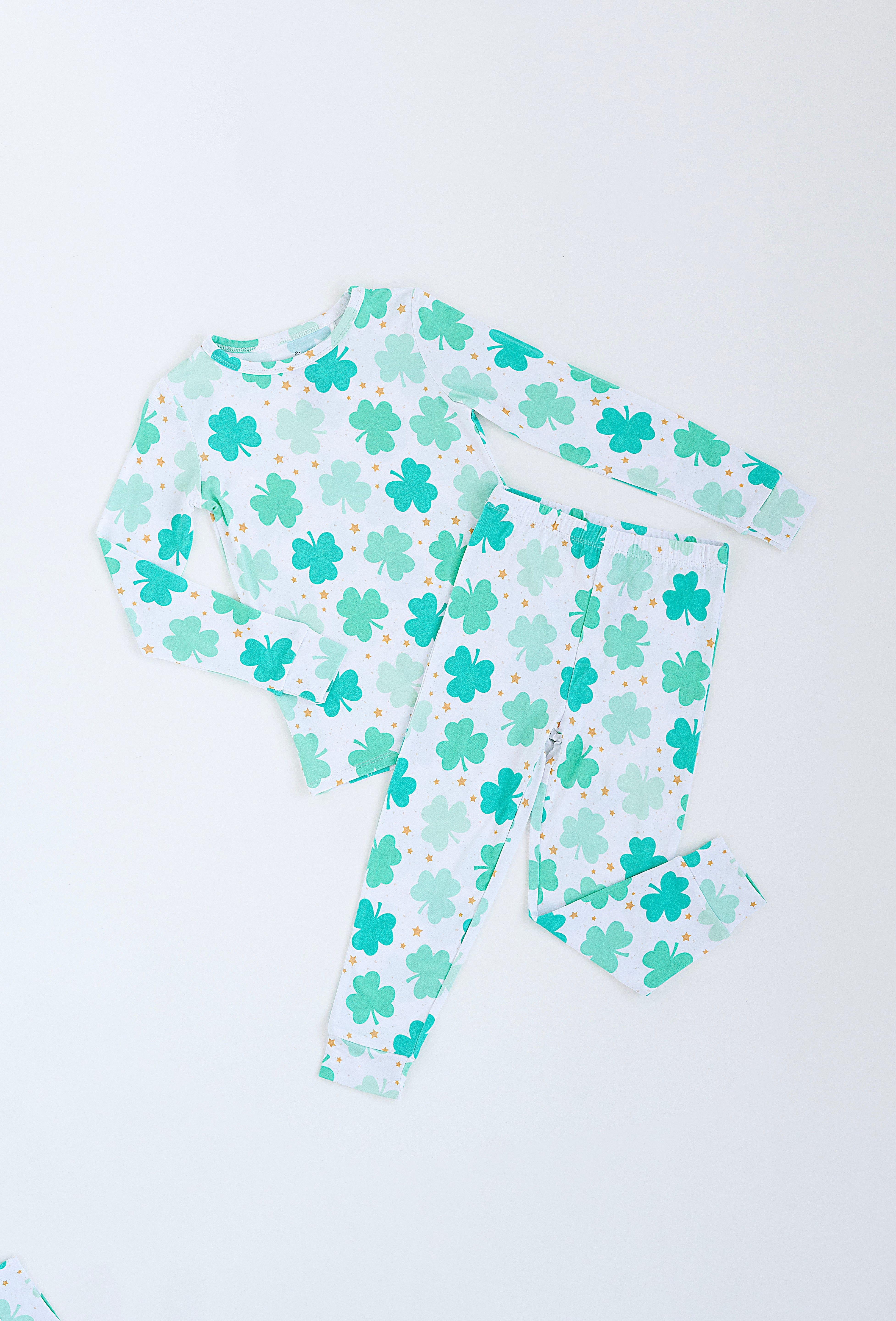 Clover and Stars Two-Piece Long Set