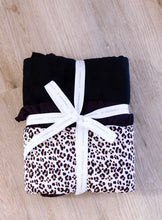 Load image into Gallery viewer, Leopard Plush Blanket

