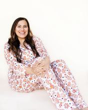Load image into Gallery viewer, Women&#39;s Gingerbread Button Down Pajama Set
