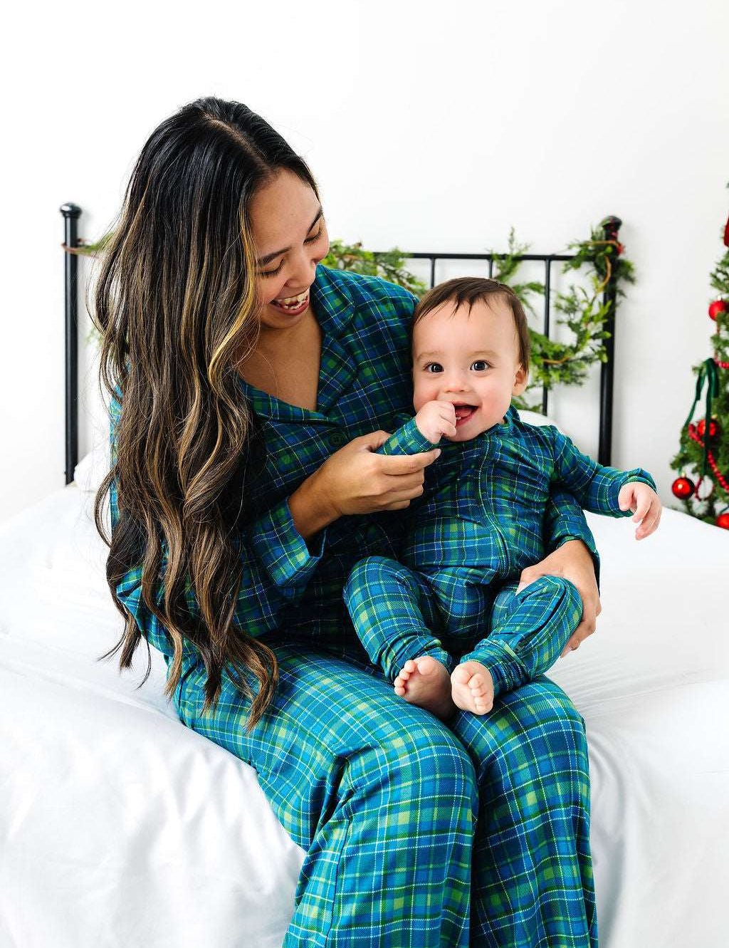Evergreen Plaid Women's Flare Set