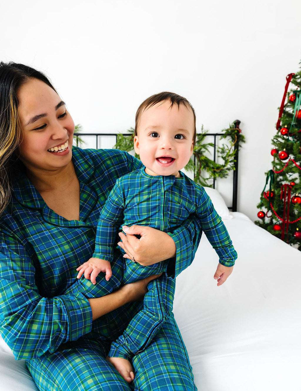 Evergreen Plaid Women's Flare Set