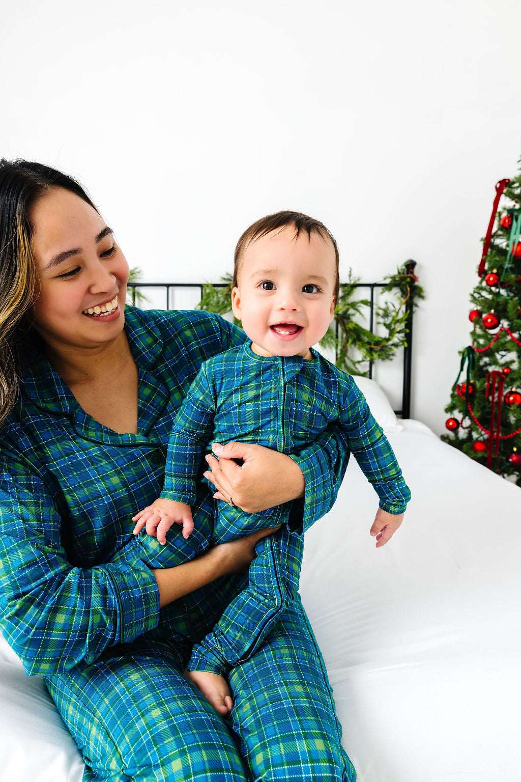 Evergreen Plaid Women's Flare Set