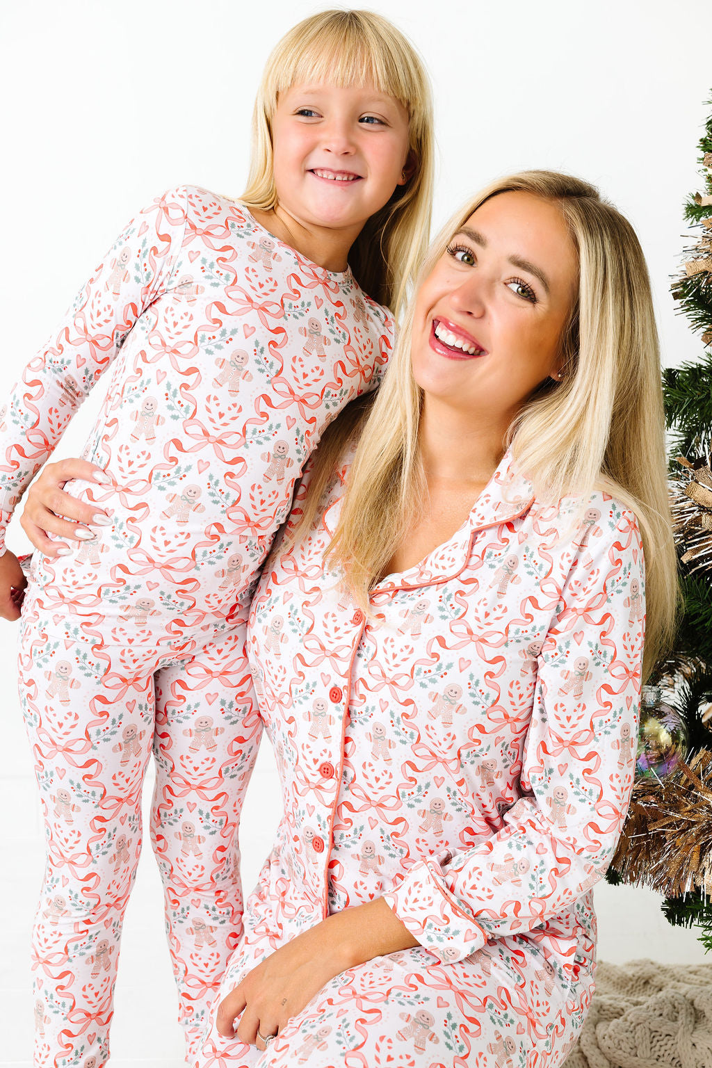 Gingerbread and Bows Women's Flare Set